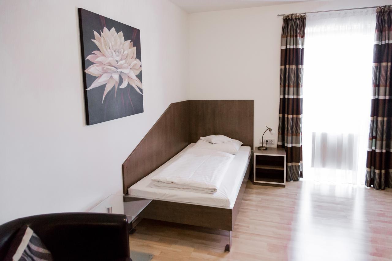 Aparthotel Othello Dingolfing Ngoại thất bức ảnh